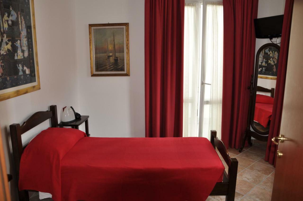 Bed & Breakfast 4U Parcheggio Interno Chiavari Luaran gambar